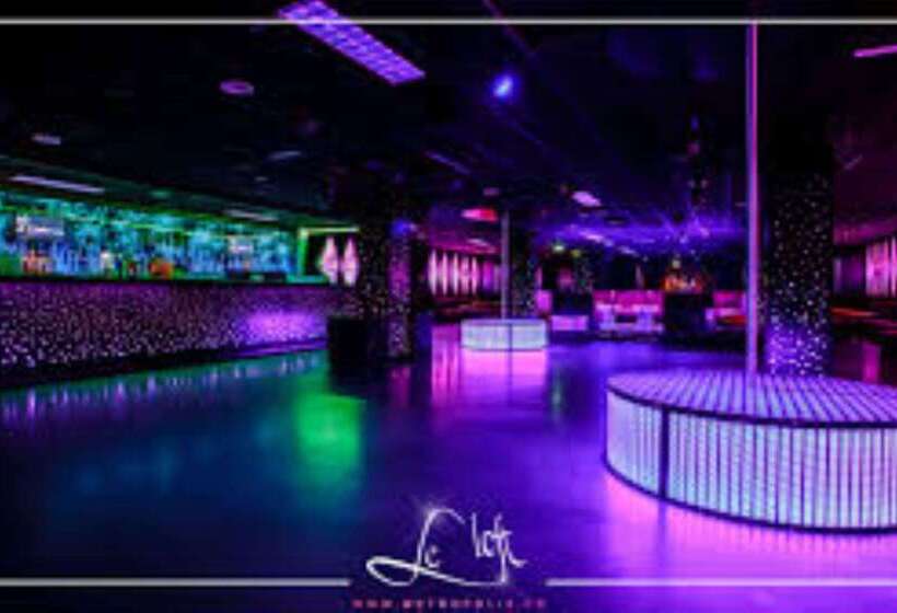 Отель Premiere Classe Rungis   Orly