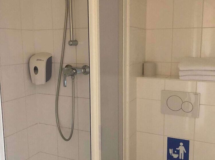 Отель Premiere Classe Rungis   Orly