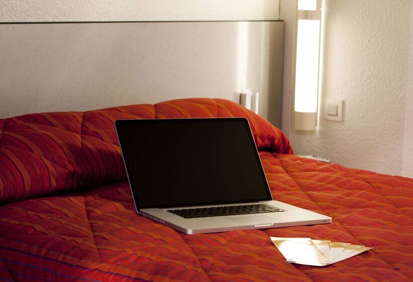 酒店 Premiere Classe Tarbes  Bastillac