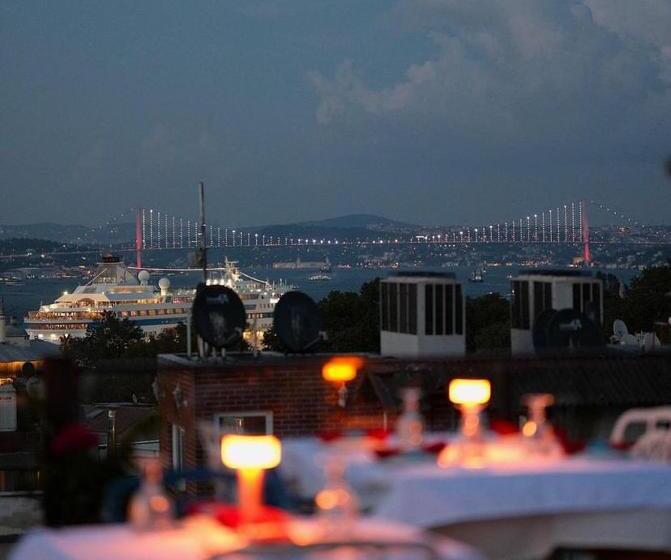 Raymond Hotel Old City