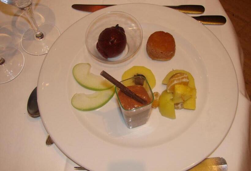 Отель Authentic By Balladins – Rodez / Le Ségala