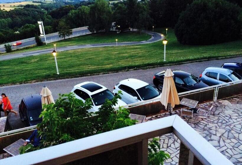 Отель Authentic By Balladins – Rodez / Le Ségala