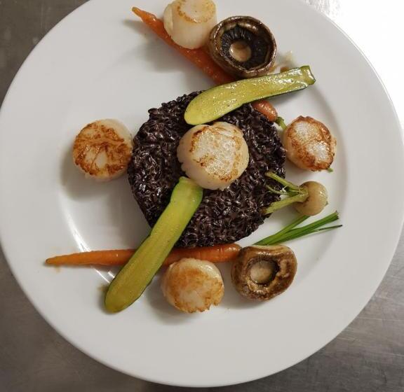 Отель Authentic By Balladins – Rodez / Le Ségala