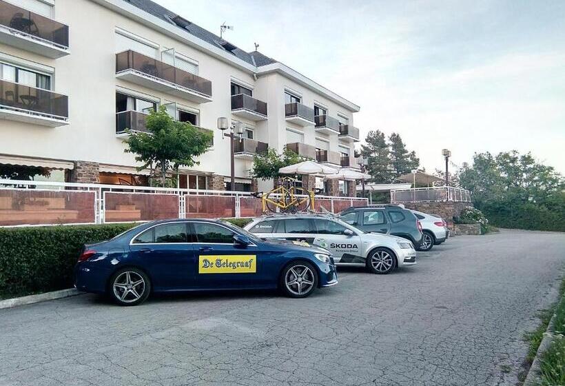 Отель Authentic By Balladins – Rodez / Le Ségala