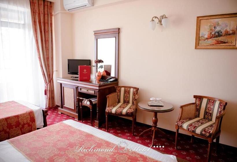호텔 Richmond