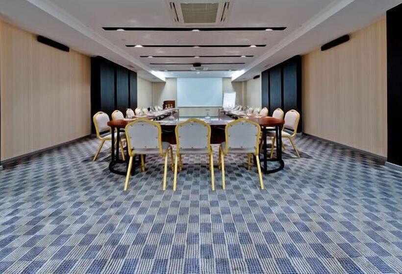 Отель Riva Reşatbey Luxury