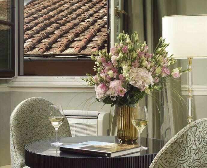 هتل San Firenze Suites & Spa