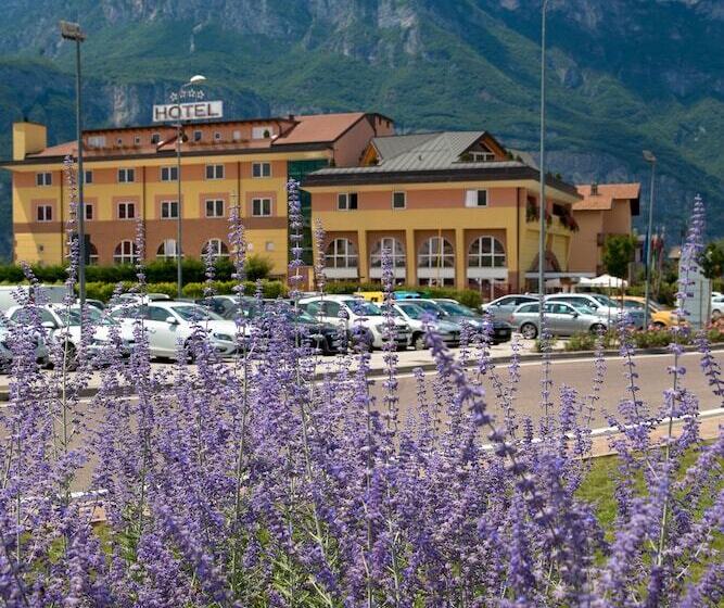 בית מלון כפרי Sartori's