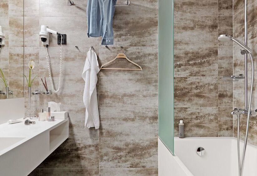 ホテル Scandic Paasi