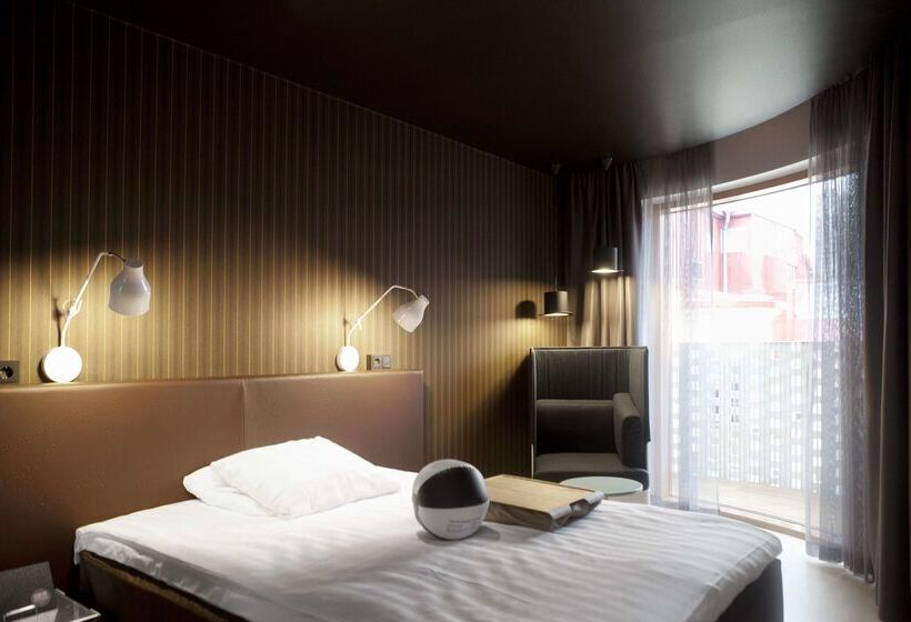 ホテル Scandic Paasi