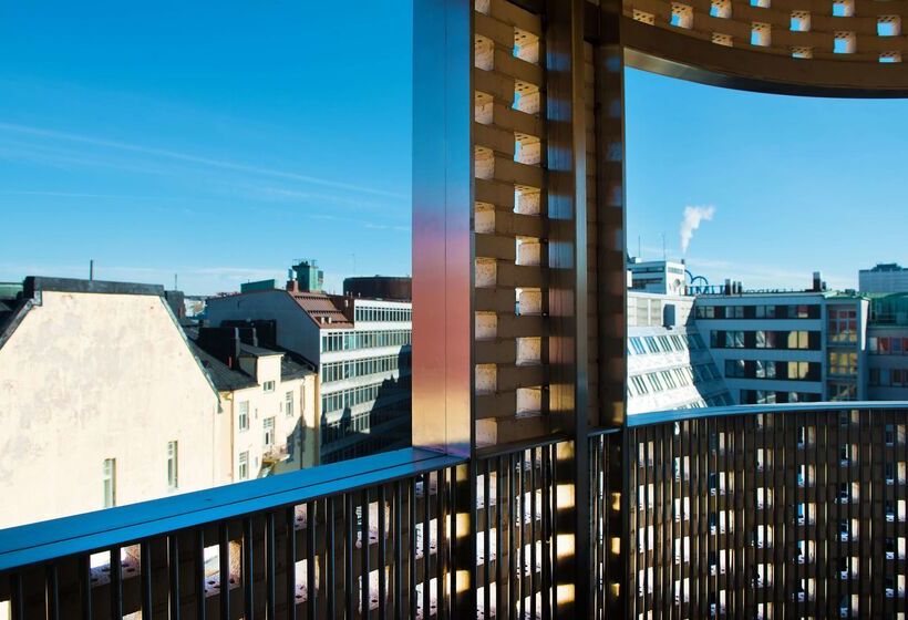 ホテル Scandic Paasi