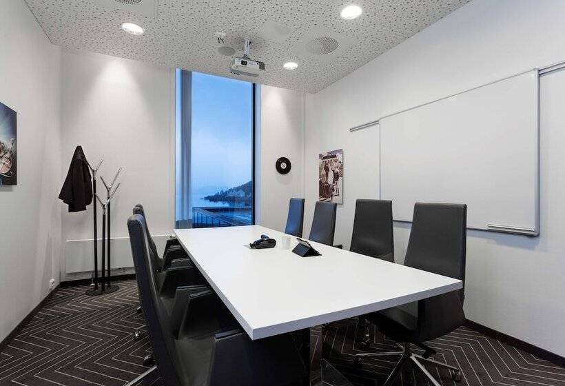 בית מלון כפרי Scandic Rock City