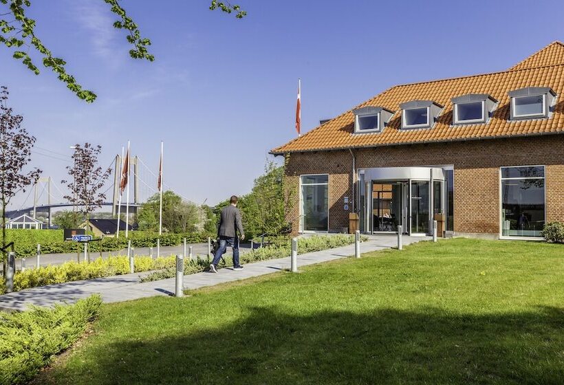 Отель Severin Kursuscenter Og Konference