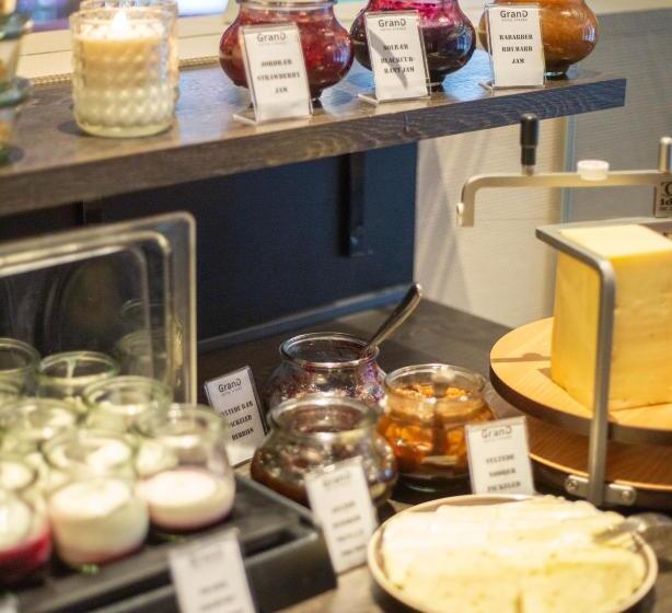 Отель Struer Grand