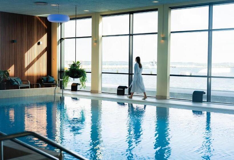 Отель Struer Grand