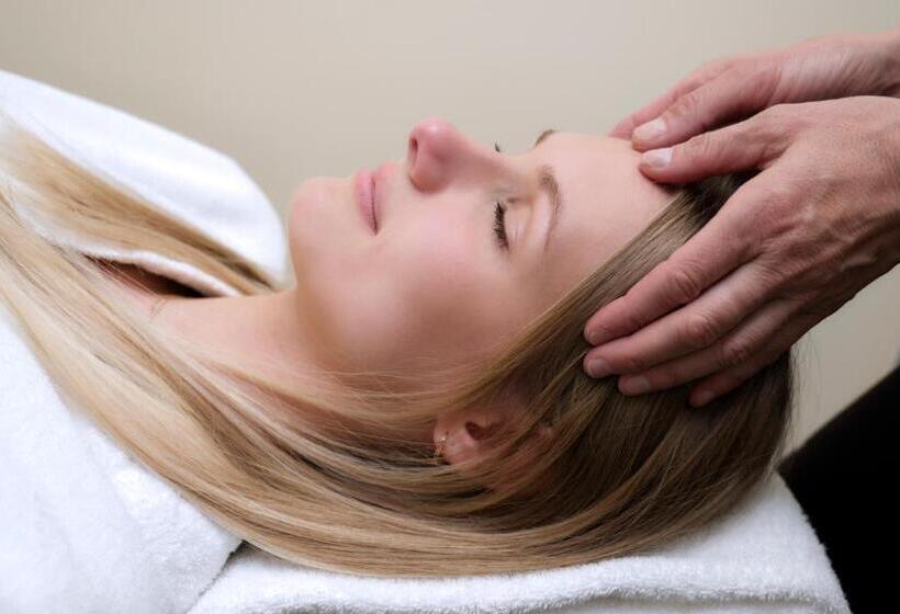 Отель Struer Grand