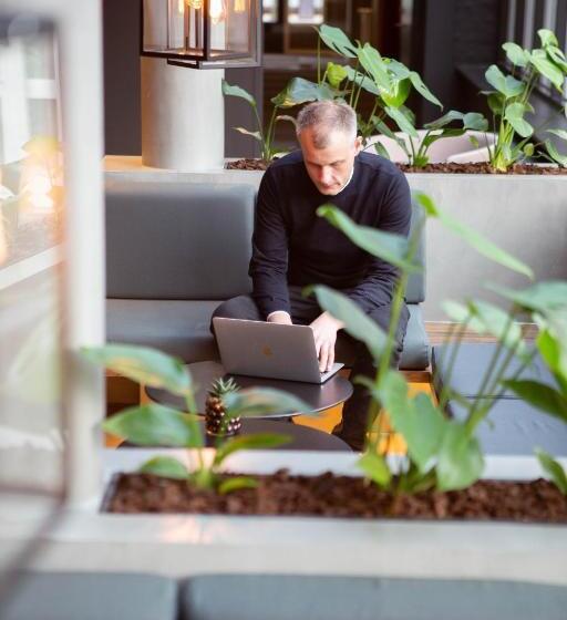 Отель Struer Grand