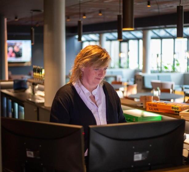 Отель Struer Grand