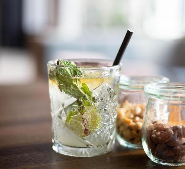 Отель Struer Grand