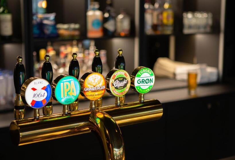 Отель Struer Grand