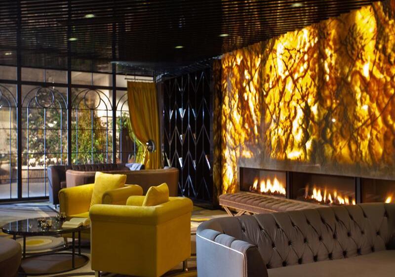 Sura Design Hotel & Suites