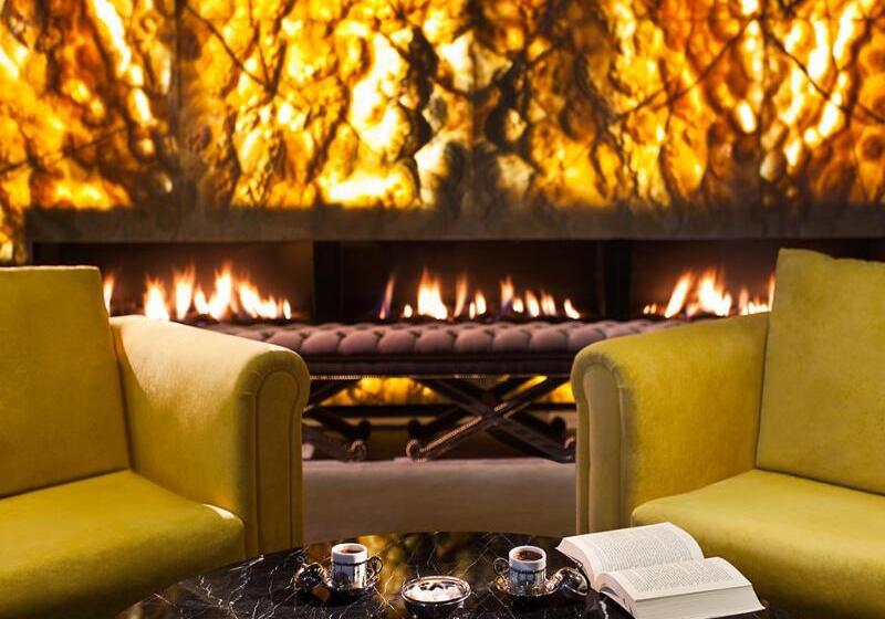 Sura Design Hotel & Suites