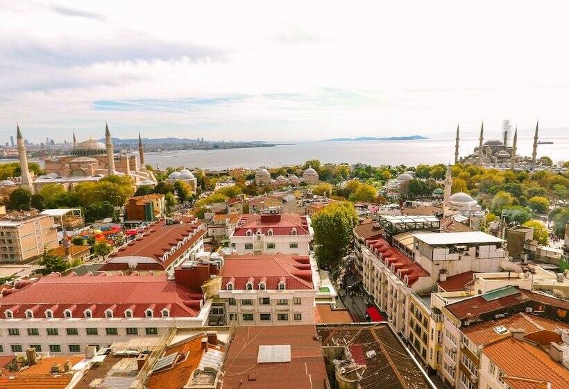 Sura Design Hotel & Suites