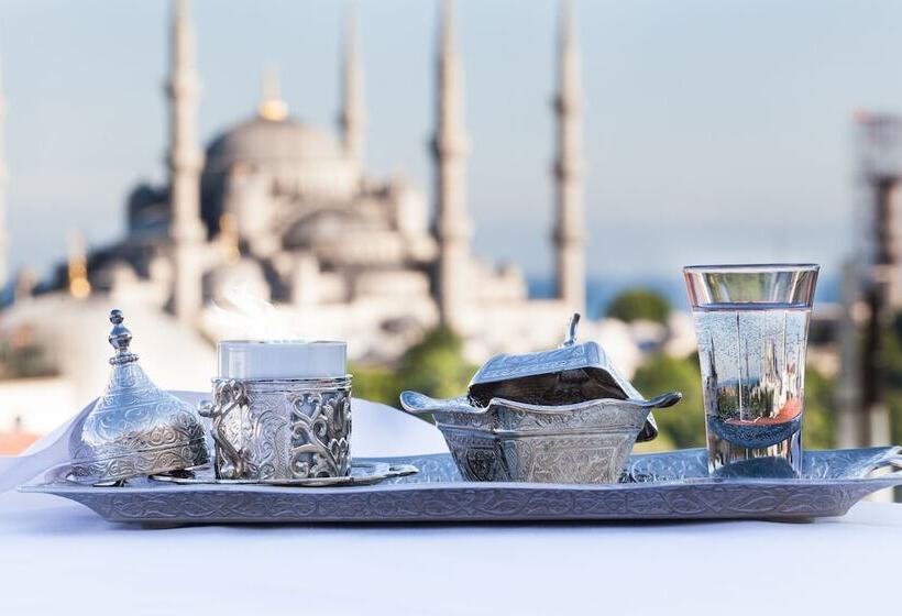 Sura Design Hotel & Suites