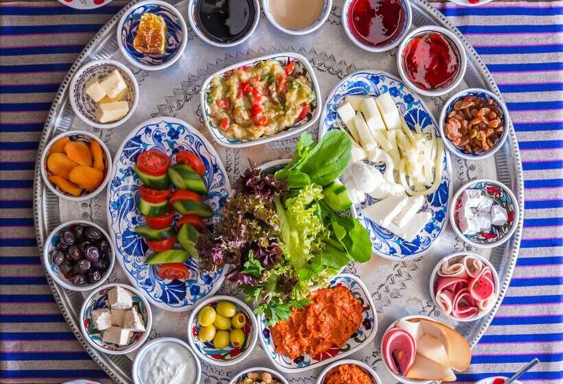 Sura Design Hotel & Suites