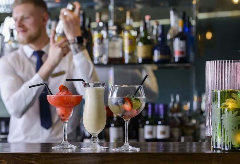 בית מלון כפרי The Ellison