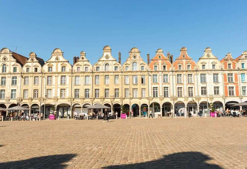 Brit Hotel Arras