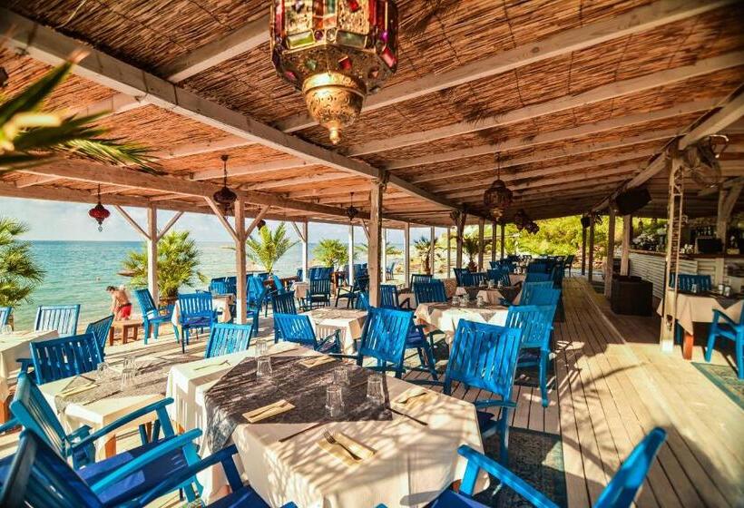 호텔 Thracian Cliffs Golf & Beach Resort