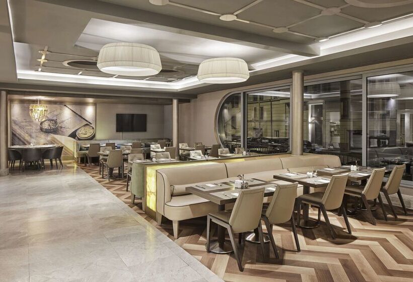 هتل Titanic Comfort Mitte