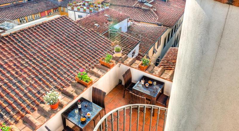 هتل Torre Guelfa Palazzo Acciaiuoli