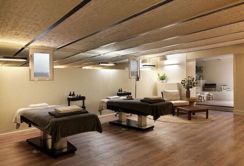 Townhouse Design Hotel & Spa