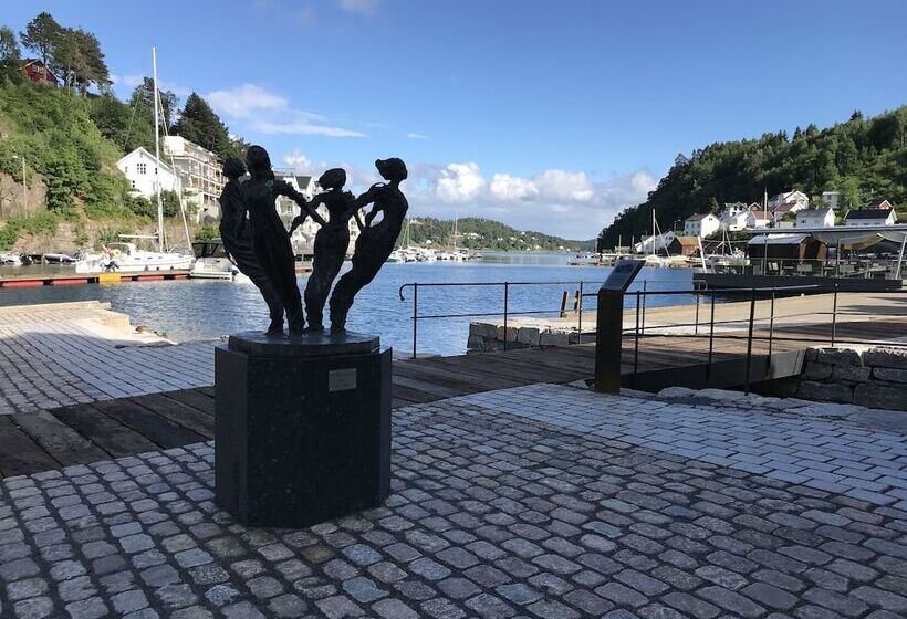 Tvedestrand Fjordhotell   Unike Hoteller