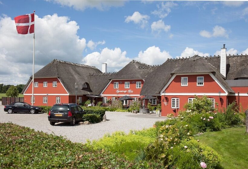 בית מלון כפרי Tyrstrup Kro