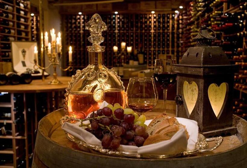 בית מלון כפרי Tyrstrup Kro