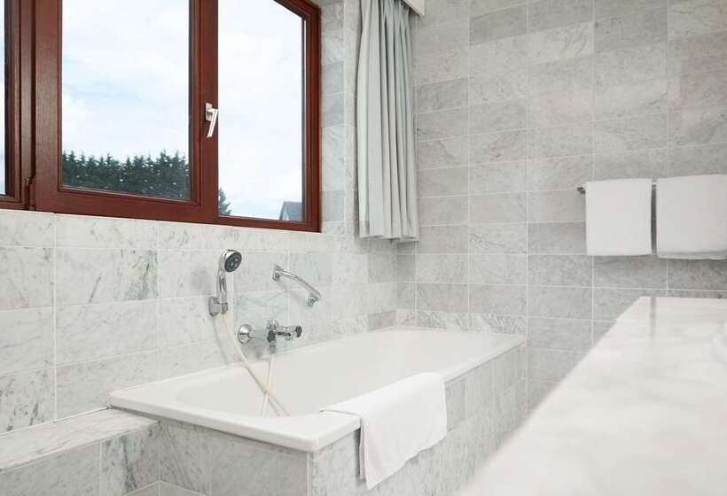 Van Der Valk Hotel Dennenhof