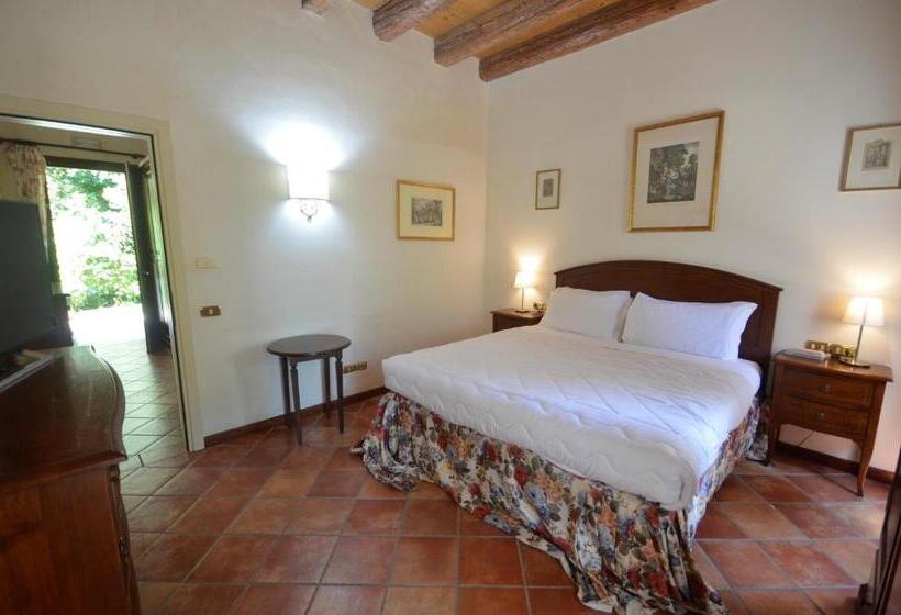 ホテル Villa Luppis