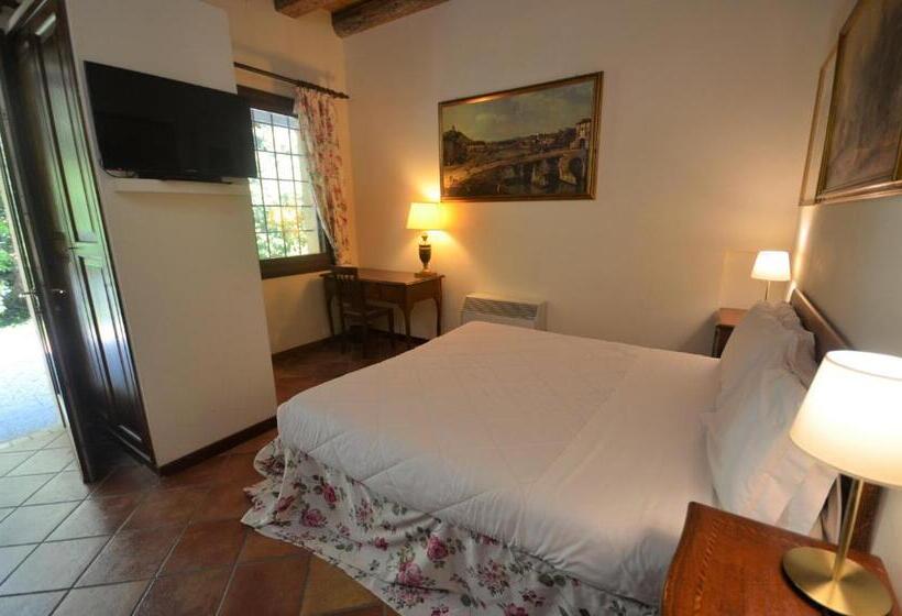 ホテル Villa Luppis