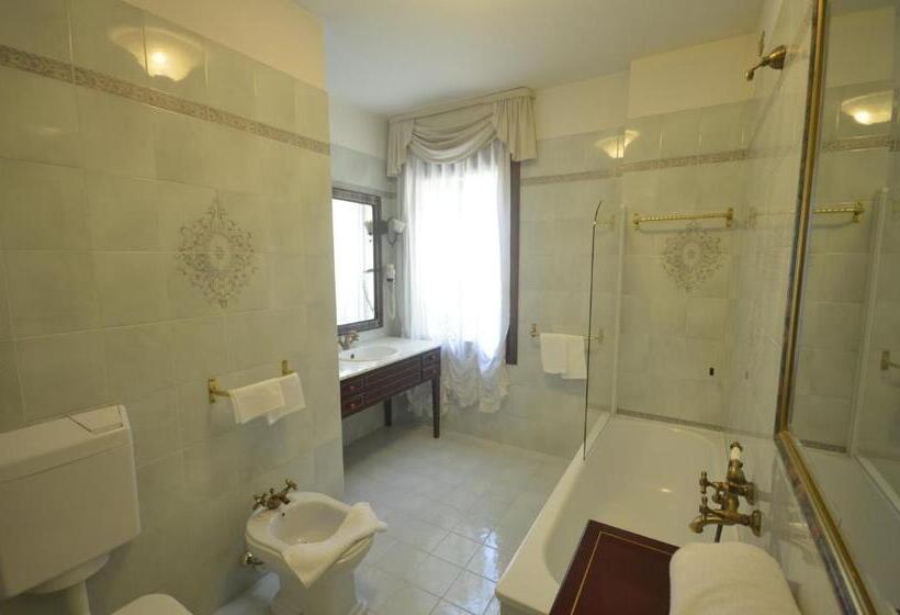 ホテル Villa Luppis