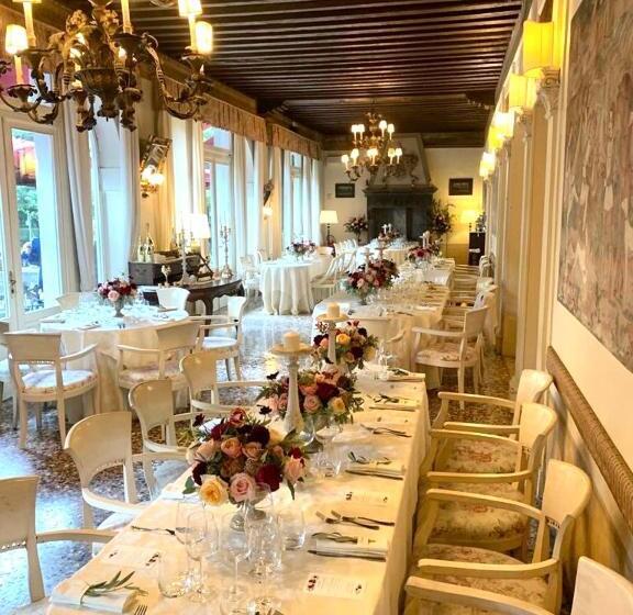 ホテル Villa Luppis