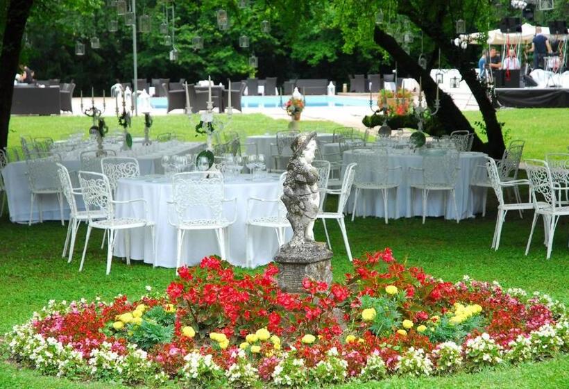 ホテル Villa Luppis