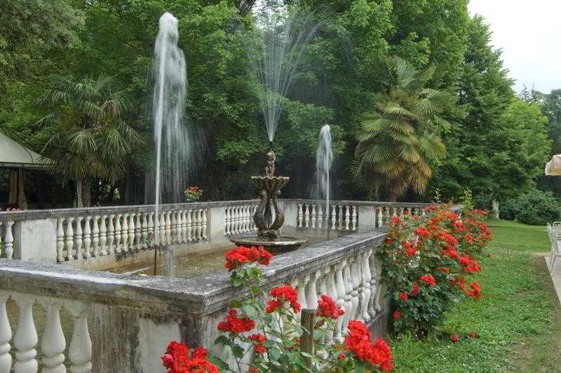 ホテル Villa Luppis