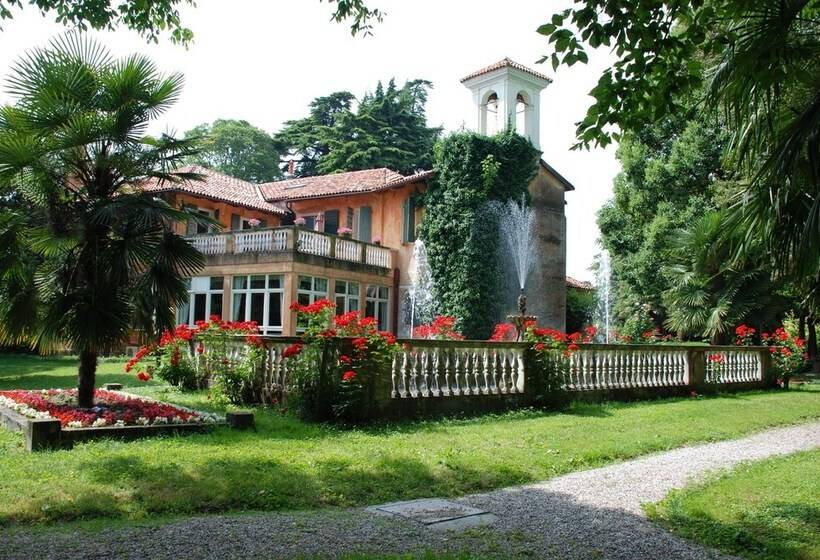 ホテル Villa Luppis