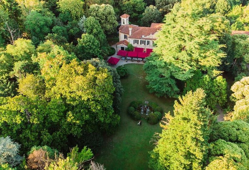 ホテル Villa Luppis