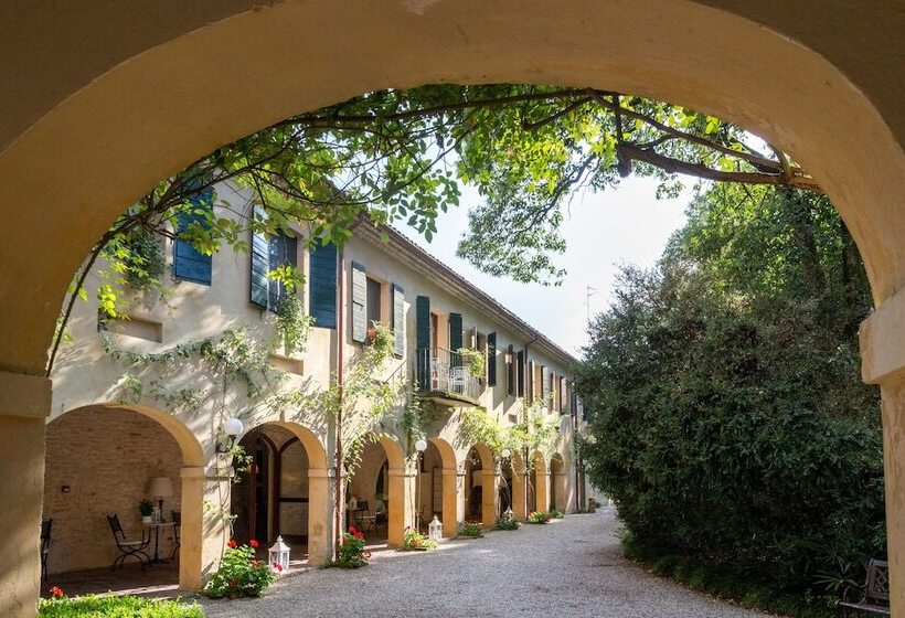 ホテル Villa Luppis