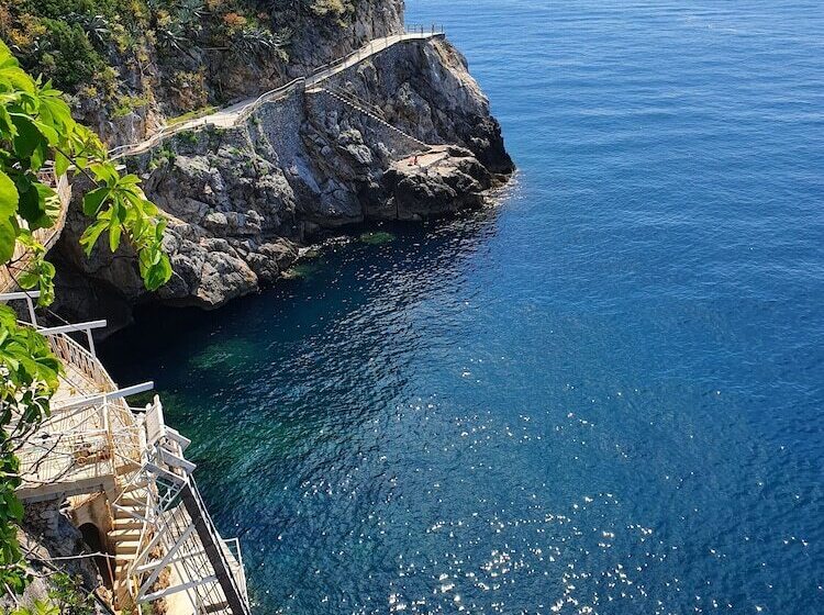 ホテル Villa Maria Pia