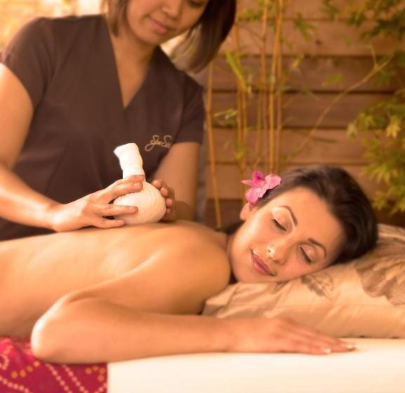 Westport Plaza Hotel, Spa & Leisure